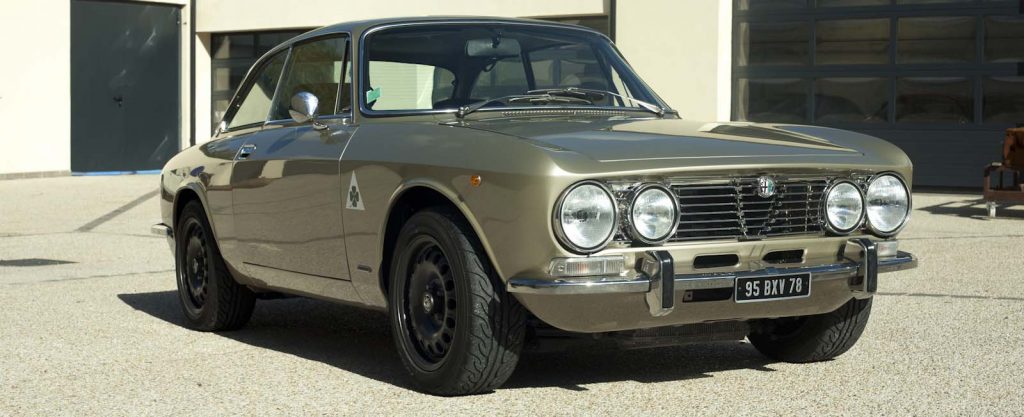 Alfa Romeo 2000 coupe Bertone