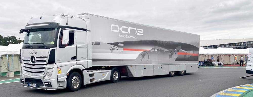 Mercedec Actros Race trailer