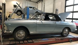 restauration peugeot 404 cabriolet o one 24 e1680256484965